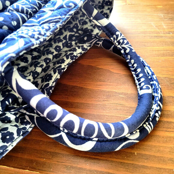 Vera Bradley Twirly Birds Navy Handbag with Top Handles – Retired Pattern - Picture 6 of 15